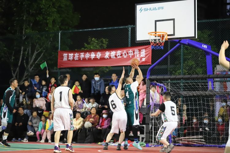 球迷都不應